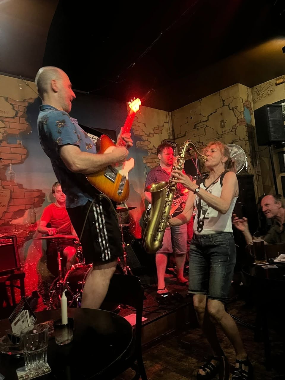Street Shake live im Berliner Club